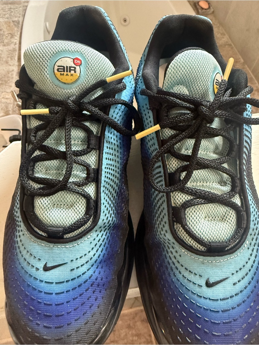 Nike Men's Gradient Teal to Blue Air Max Sneakers